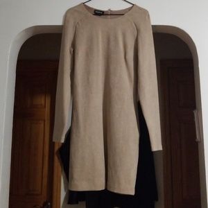 BEBE Midi velvet feel dress